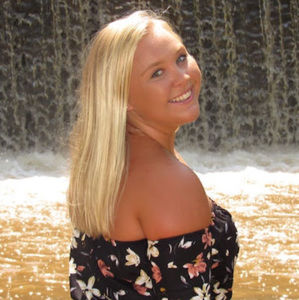 Meet your Posher, Lindsey